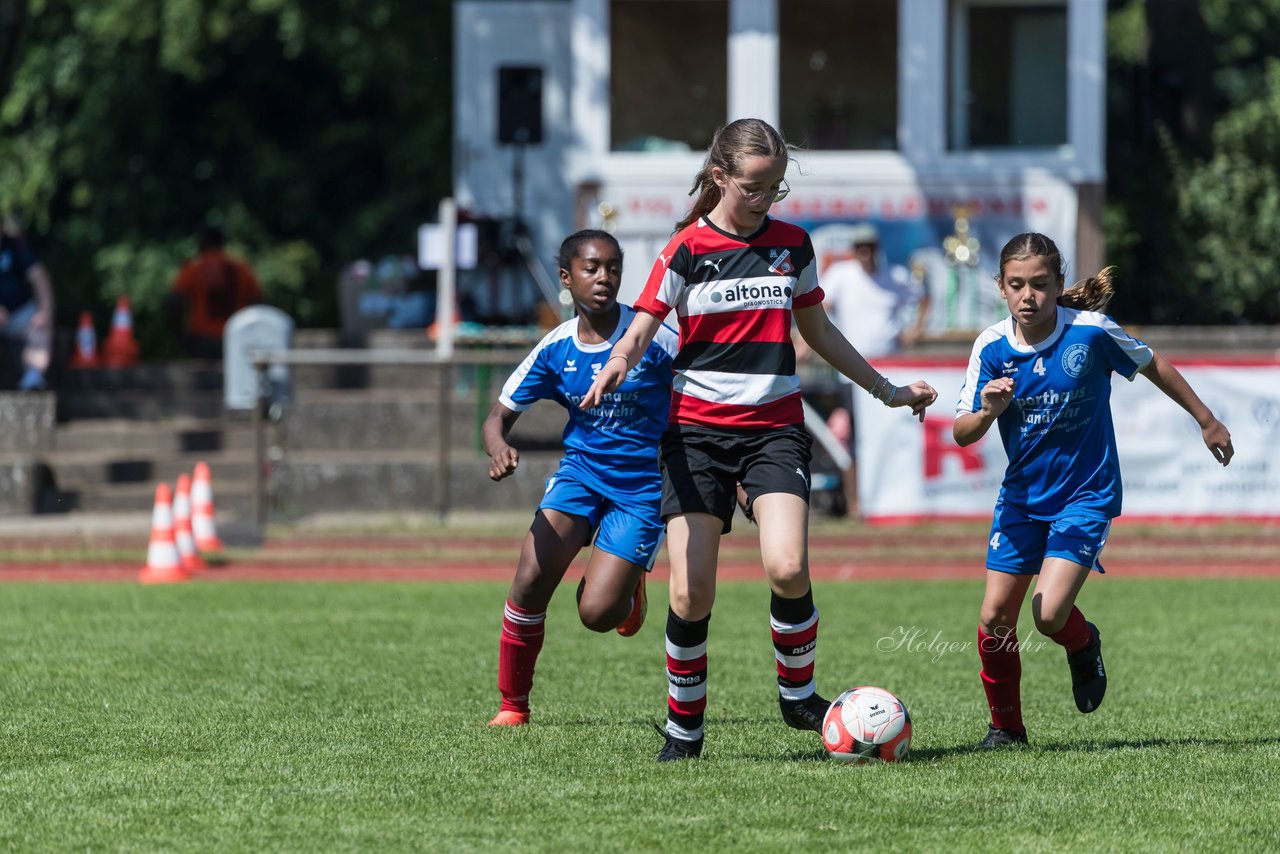 Bild 303 - Loewinnen Cup